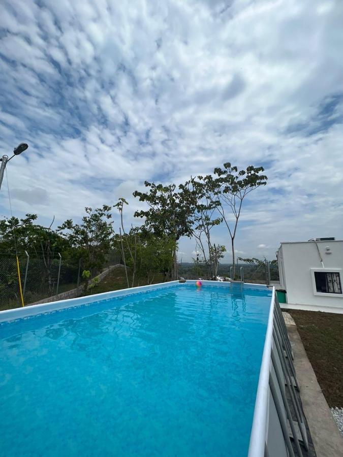 Cabana Campestre Con Piscina En La Hacienda Napoles Doradal Bagian luar foto